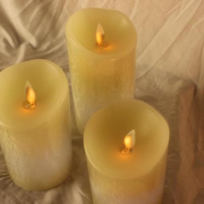 3 battery powered working candles