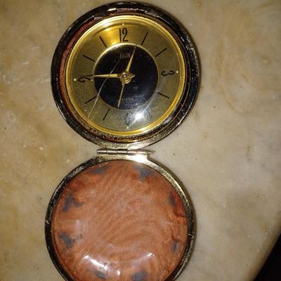 Travel clock