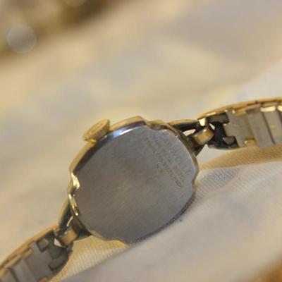 Lot of 10 vintage Ladies watches