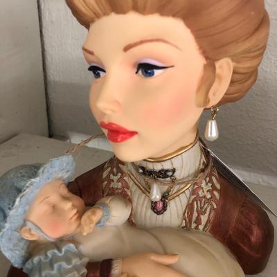Farmhouse Mercantile Trio of Cameo HeadVases: Lot One