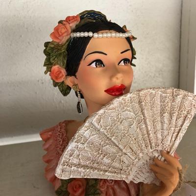 Farmhouse Mercantile Trio of Cameo Head Vases: Lot Four