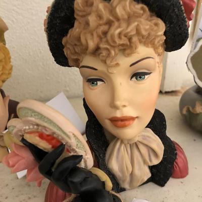 Farmhouse Mercantile Trio of Cameo Head Vases: Lot Five