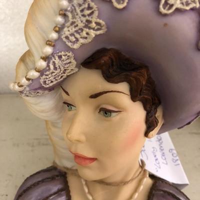 Farmhouse Mercantile Trio of Cameo Head Vases: Lot Six