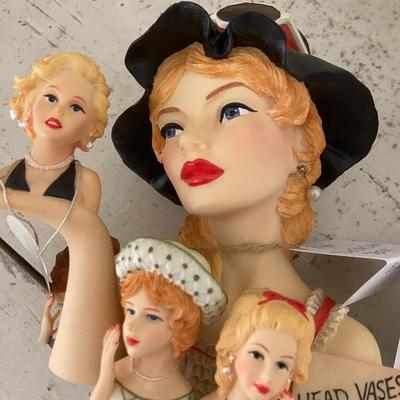 Farmhouse Mercantile Pair of Cameo Head Vases: Lot Eight