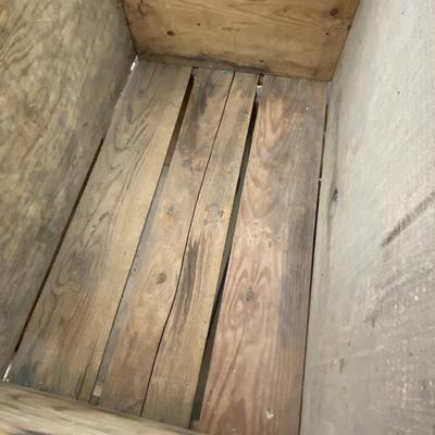 Trio of Vintage Fruit Crates: Lot Fourteen
