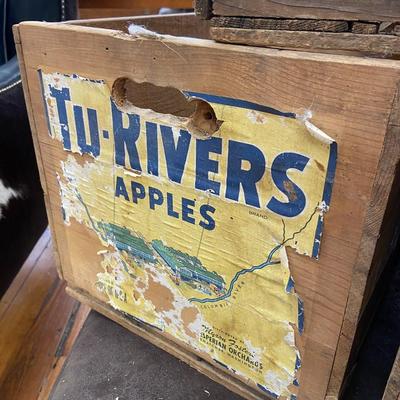 Trio of Vintage Fruit Crates: Lot Fourteen