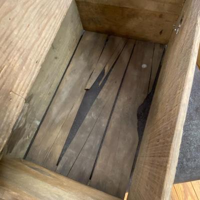 Trio of Vintage Fruit Crates: Lot Fourteen