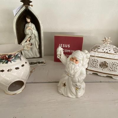 Farmhouse Mercantile Porcelain and Sign Christmas Lot