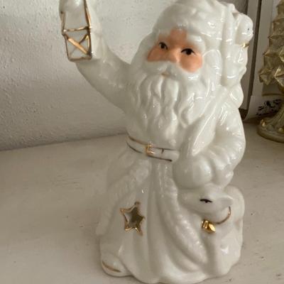 Farmhouse Mercantile Porcelain and Sign Christmas Lot