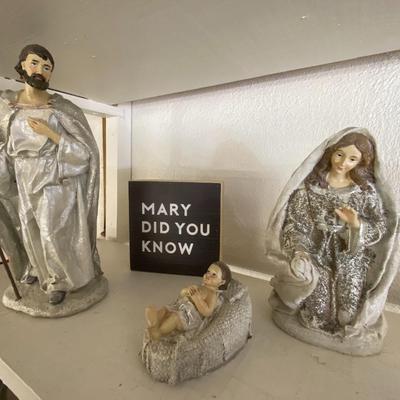 Farmhouse Mercantile Nativity and Sign Lot