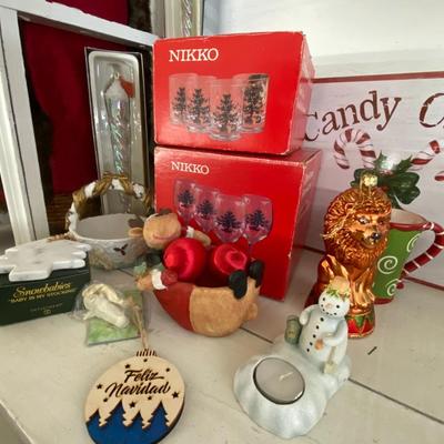 Farmhouse Mercantile Christmas Decor Bundle Lot
