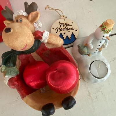 Farmhouse Mercantile Christmas Decor Bundle Lot