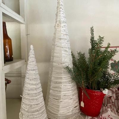 Farmhouse Mercantile Kitchen Christmas Decor Lot