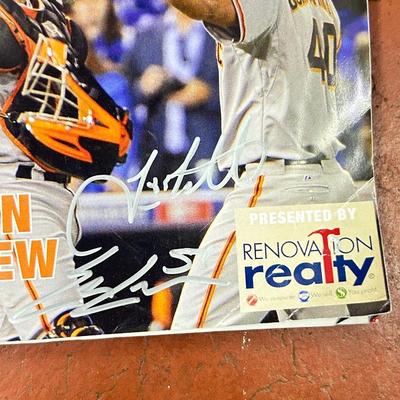Autographed San Francisco Giants Fanfest Magazine 2015 Buster Posey on cover
