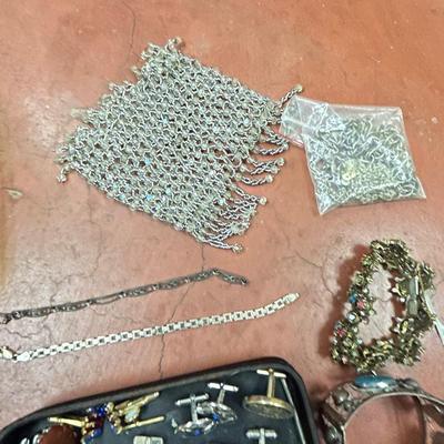 Estate, jewelry lot, some parts and repair. Only, some functional, as seen.