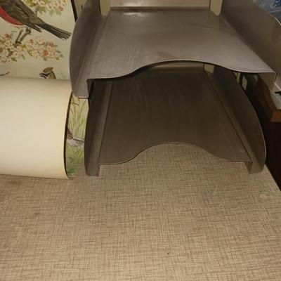 PAPER SHREDDER, LAMP, METAL AND PLASTIC ORGANIZER, MORE