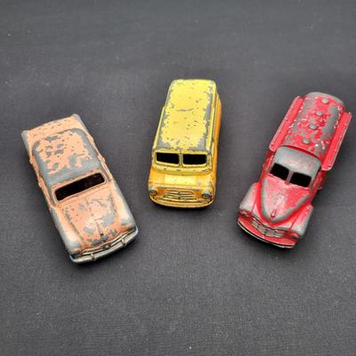 Dinky Toys Metal Die Cast Cars (3)