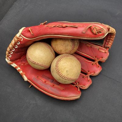 Vintage Japan Baseball Glove & Balls