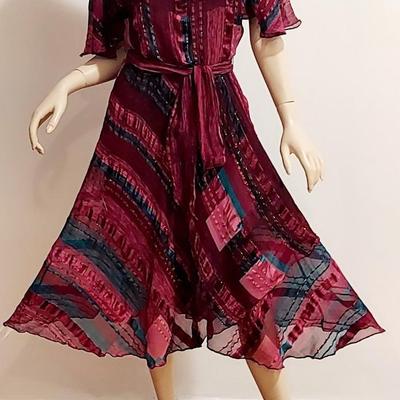 Vtg Silk Farm Boho Chic Flounce dress with Sash