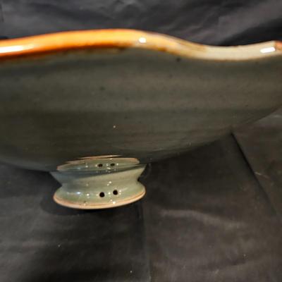 Large Ceramic Bowl w/Center Container (L-JS)