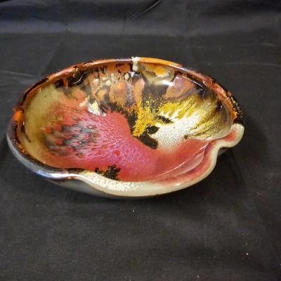 Large Ceramic Bowl w/Center Container (L-JS)