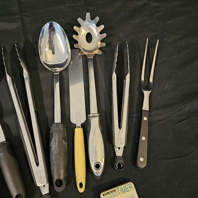 Stainless Kitchen Tools & Brabantia Bread Box (L-JS)