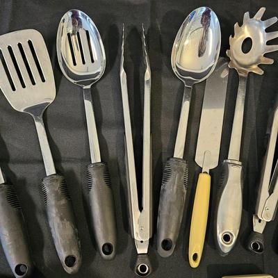 Stainless Kitchen Tools & Brabantia Bread Box (L-JS)