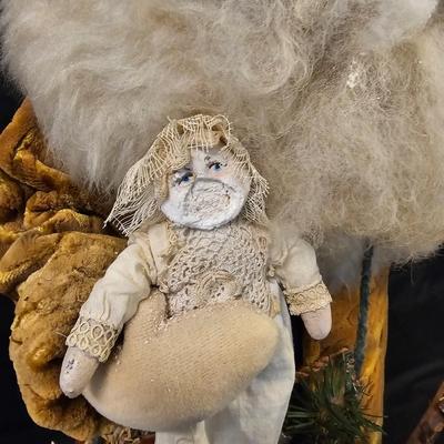 Norma DeCamp Woodland Santa Figure (L-JS)