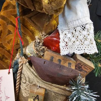 Norma DeCamp Woodland Santa Figure (L-JS)