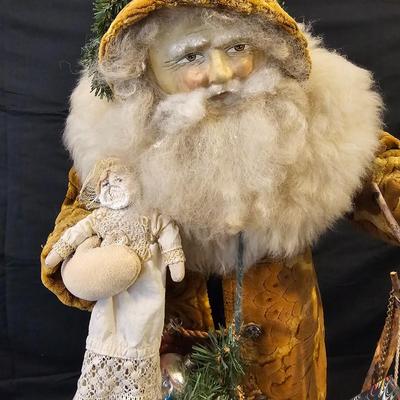 Norma DeCamp Woodland Santa Figure (L-JS)
