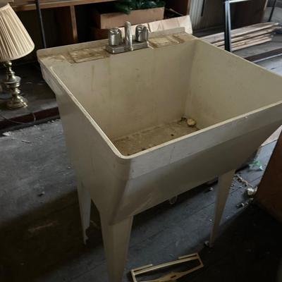 Vintage Tub Sink