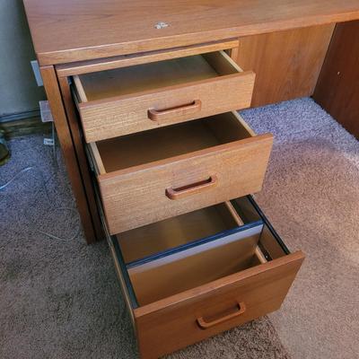 Desk with File Cabinets and More (DB-CE)