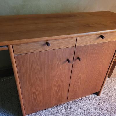 Wooden Cabinet (DB-CE)