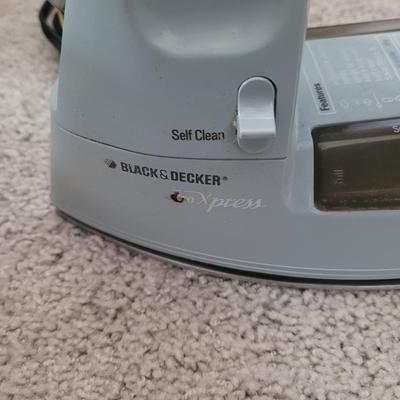 Dirt Devil Featherlight Vacuum, Lasko Heater, & More (PB-CE)