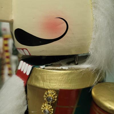 Nutcracker Collection (UB2-CE)