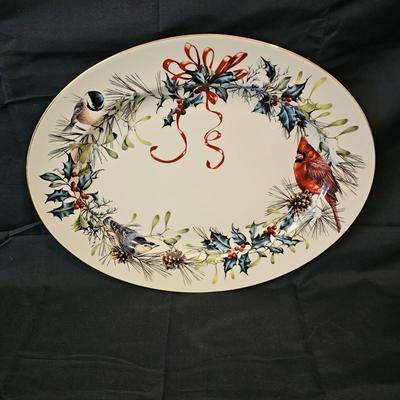 Lenox 'Winter Greetings' China & Serving Dishes (L-JS)