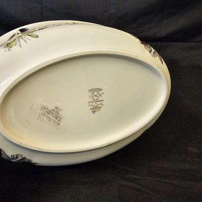 Lenox 'Winter Greetings' China & Serving Dishes (L-JS)