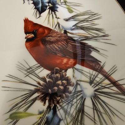 Lenox 'Winter Greetings' China & Serving Dishes (L-JS)