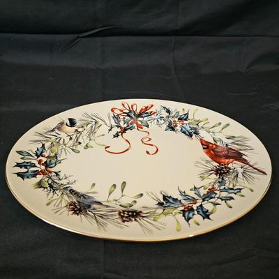 Lenox 'Winter Greetings' China & Serving Dishes (L-JS)