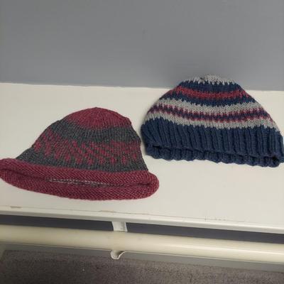Hand Knit Scarves and Hats (PC-BBL)