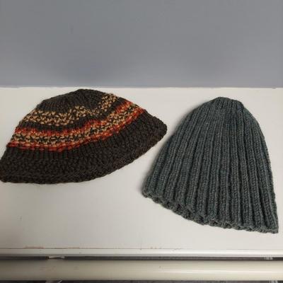 Hand Knit Scarves and Hats (PC-BBL)