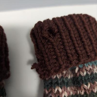 Hand Knit Scarves and Hats (PC-BBL)