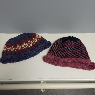 Hand Knit Scarves and Hats (PC-BBL)