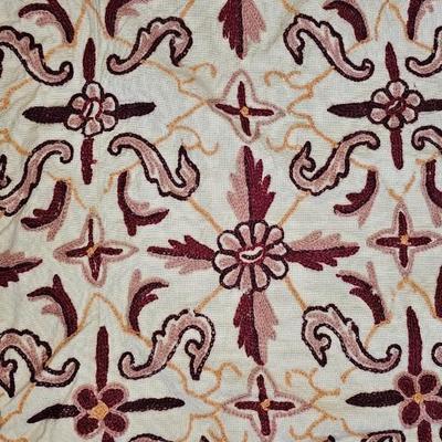 Antique Crewel embroidered Bedspread coverlet or tablecloth