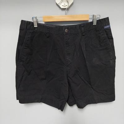Size 36 Levi's Jeans and More (PC-BBL)