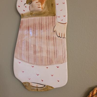 Ceramic Wall Figures (DR2-CE)