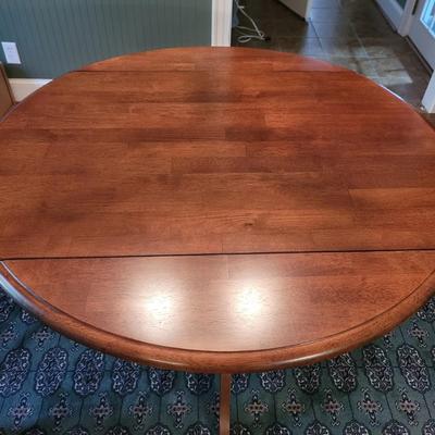Drop Leaf Table with Two Chairs (DR2-CE)