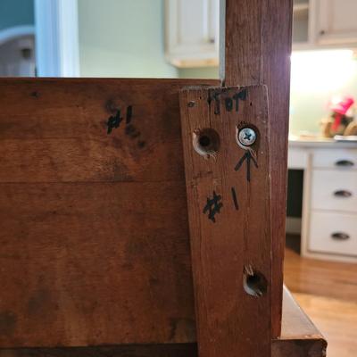 Wooden Wash Stand (DR2-CE)