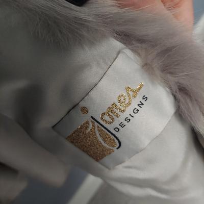 Ivey's Silver Fox Fur Coat (PC-BBL)