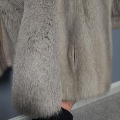 Ivey's Silver Fox Fur Coat (PC-BBL)